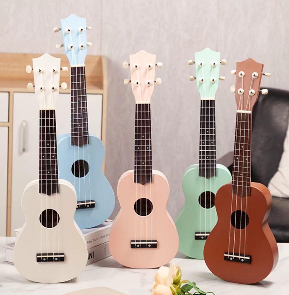 Bunte Ukulelen,  sopran NoName, white