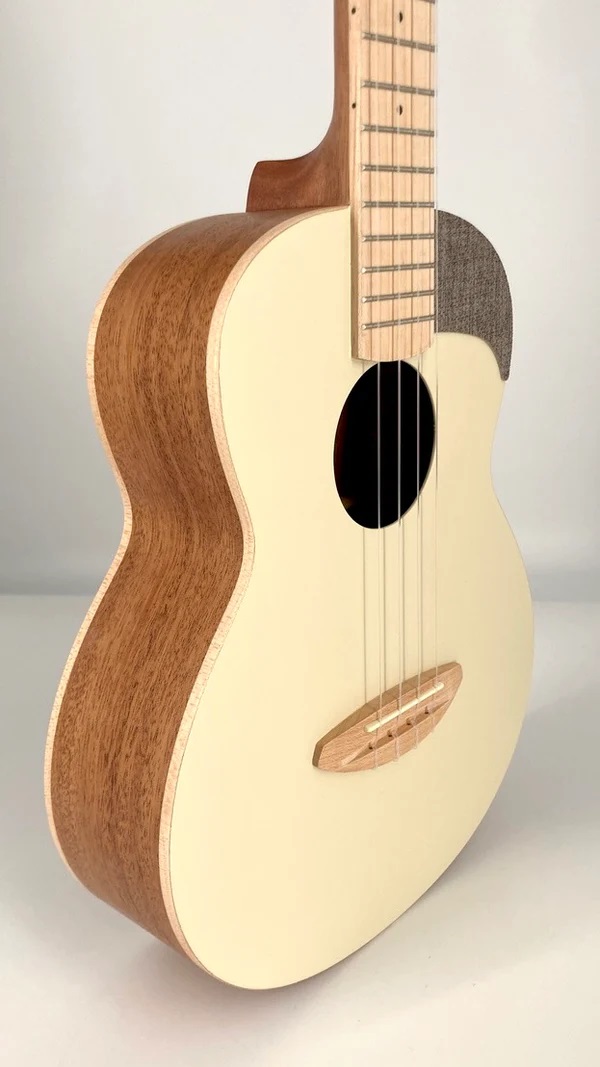 aNueNue UT10 Almond Milk  