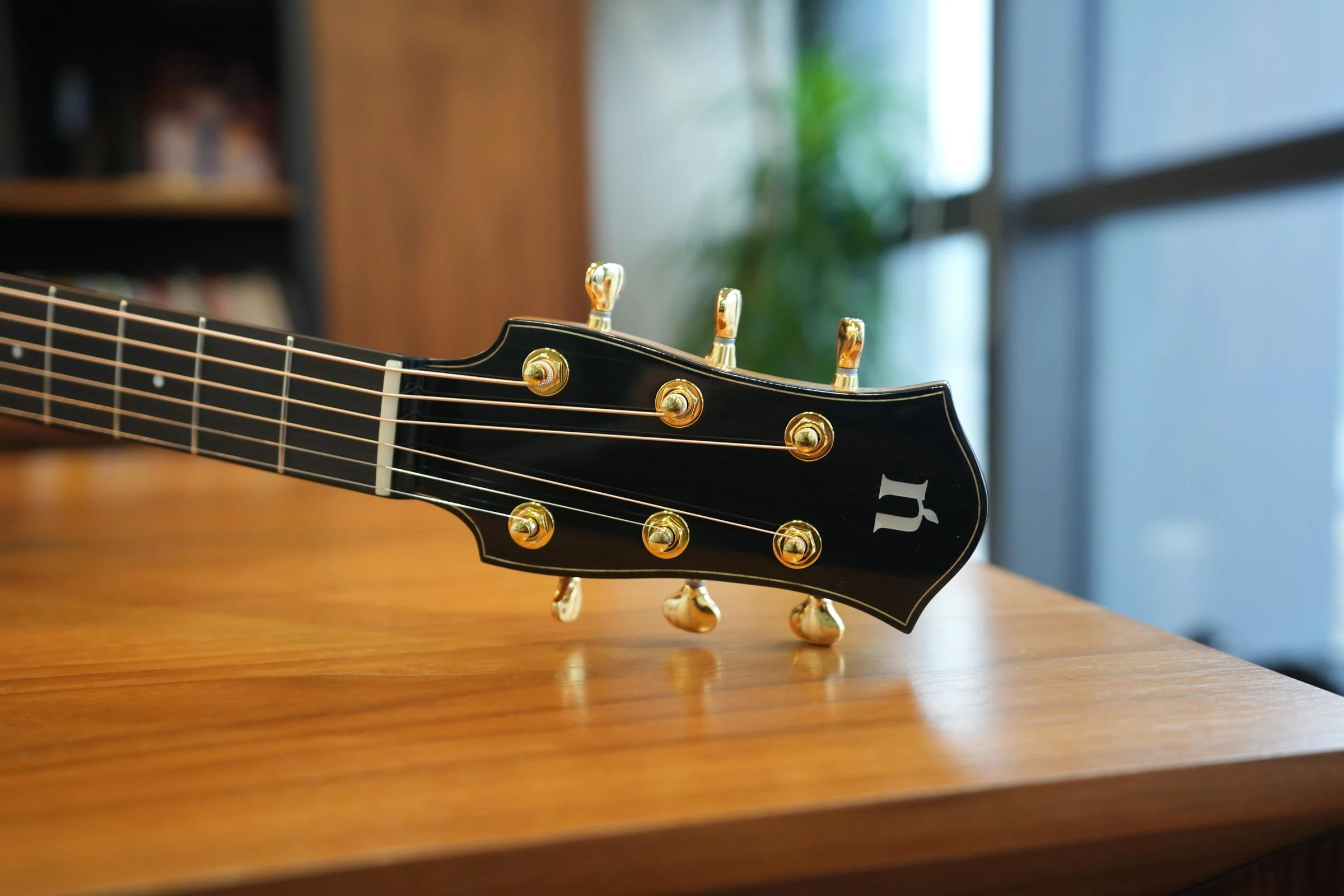 Natasha R4 Akustikgitarre 40" Raindrop vollmassiv