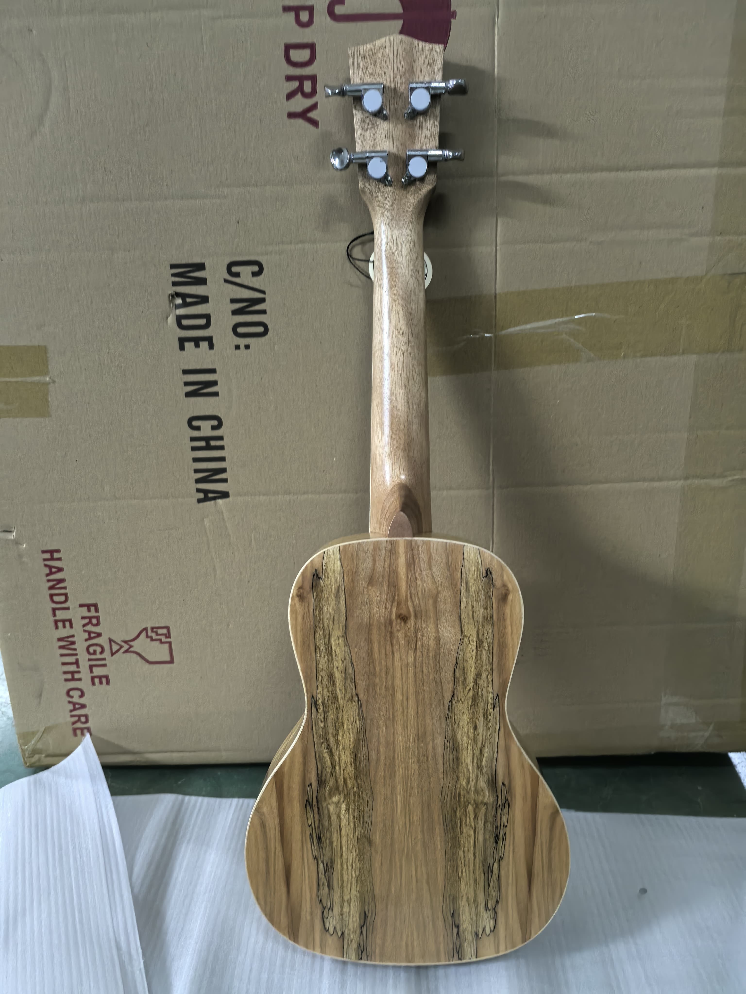 NoName Ukulele Konzert Spalted Maple -SPM